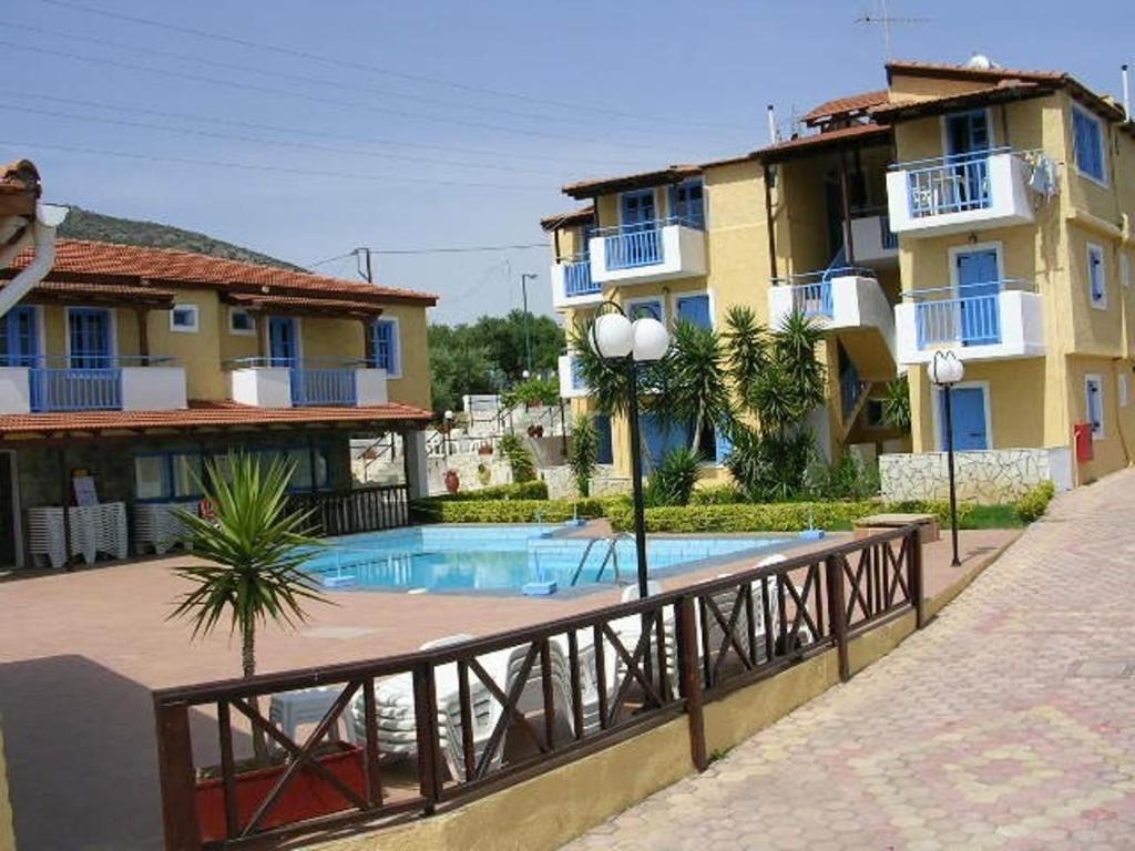 Mareva Hotel Apartments Hersonissos  Exterior foto