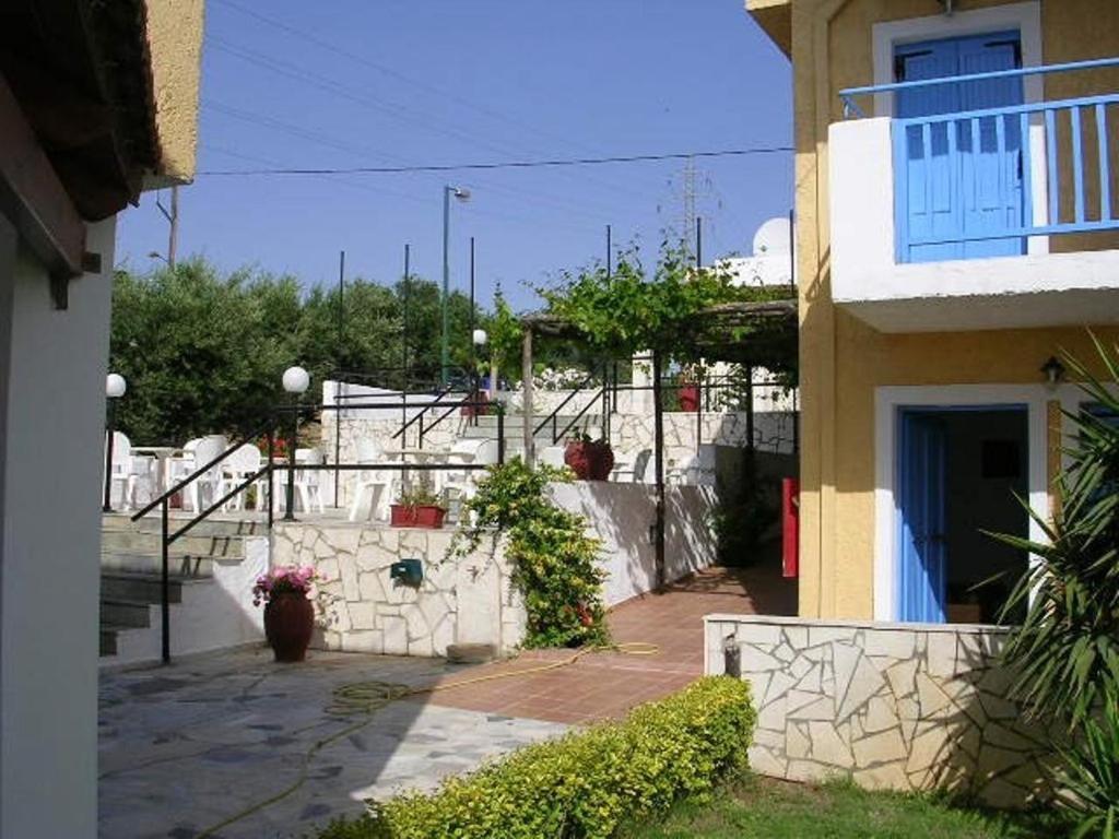 Mareva Hotel Apartments Hersonissos  Exterior foto